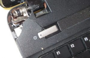 Laptop zsanér javítás és burkolat javítás